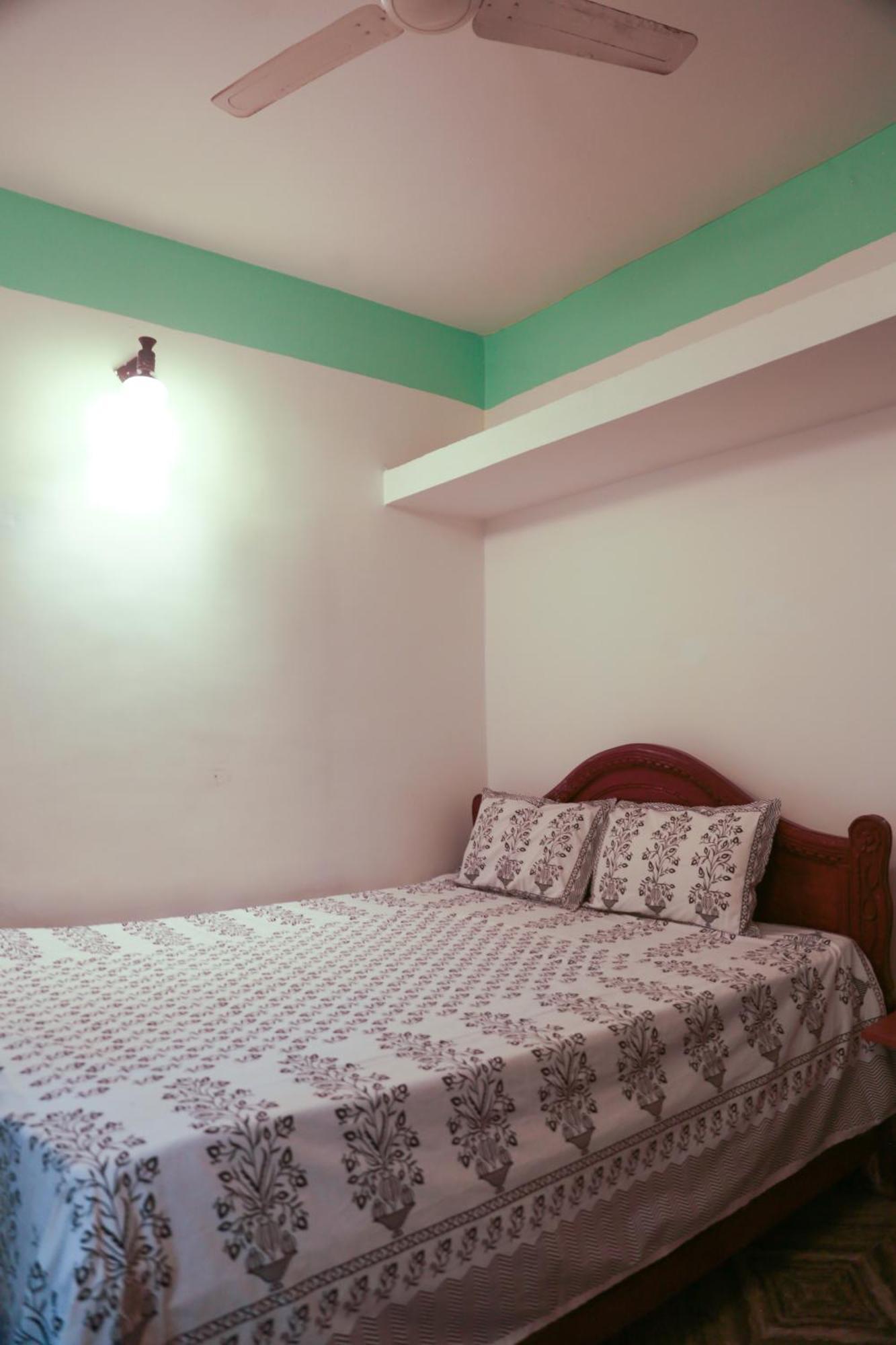 Kumbaya Beachside Hostel & Apartments At Arambol Beach Kültér fotó